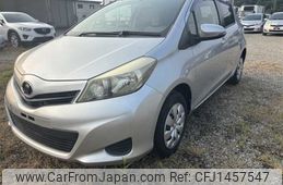 toyota vitz 2011 CFJ1457547