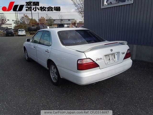 nissan gloria-sedan 1996 I222 image 1