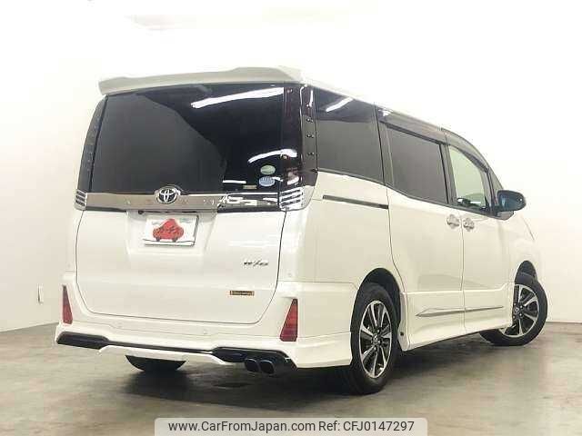 toyota noah 2020 504928-923767 image 2