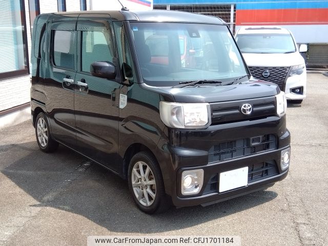 toyota pixis-mega 2016 CFJ1701184 image 2