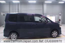 toyota voxy 2007 NIKYO_KA62913