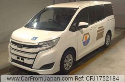 toyota noah 2018 CFJ1752184