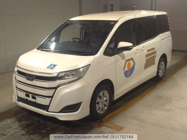 toyota noah 2018 CFJ1752184 image 1