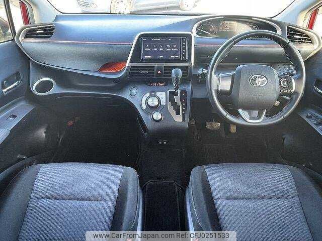 toyota sienta 2018 504928-924646 image 1