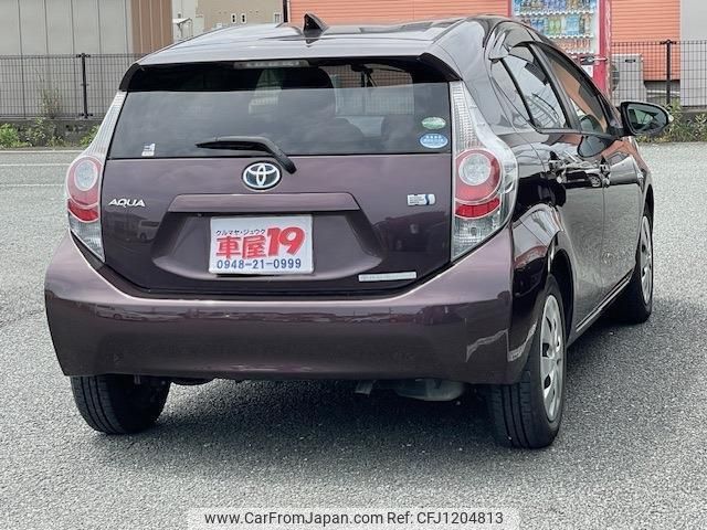 toyota aqua 2014 quick_quick_DAA-NHP10_NHP10-2314463 image 2