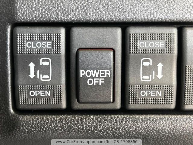 mazda premacy 2014 CFJ1795856 image 2
