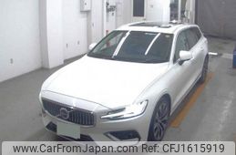 volvo v60 2023 CFJ1615919