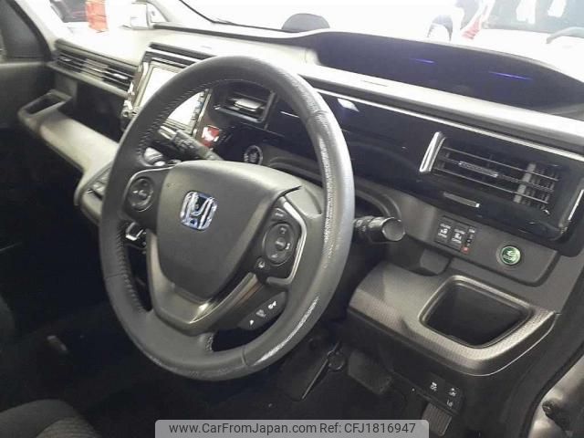 honda stepwagon-spada 2016 CFJ1816947 image 2