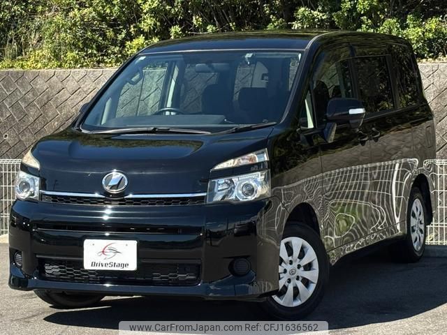 toyota voxy 2013 CFJ1636562 image 1