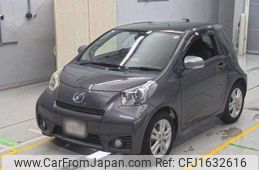 toyota iq 2011 CFJ1632616