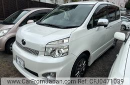 toyota voxy 2012 -TOYOTA 【名変中 】--Voxy ZRR70W--0518342---TOYOTA 【名変中 】--Voxy ZRR70W--0518342-