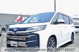 toyota noah 2023 quick_quick_6AA-ZWR90W_ZWR90-0086479