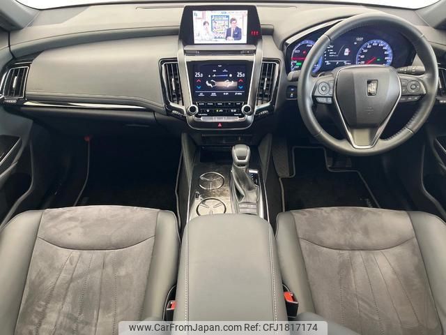 toyota crown-hybrid 2020 CFJ1817174 image 2