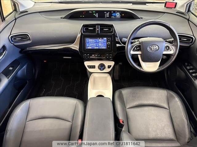 toyota prius 2017 CFJ1811642 image 2