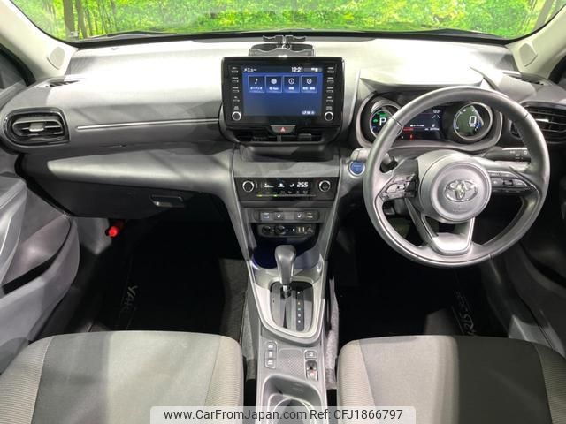 toyota yaris-cross 2022 CFJ1866797 image 2