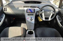 toyota prius 2013 CFJ1500555