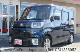 toyota pixis-mega 2020 CFJ1888052