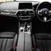 bmw 5-series 2018 quick_quick_CLA-JA20P_WBAJA92070BN71358 image 2