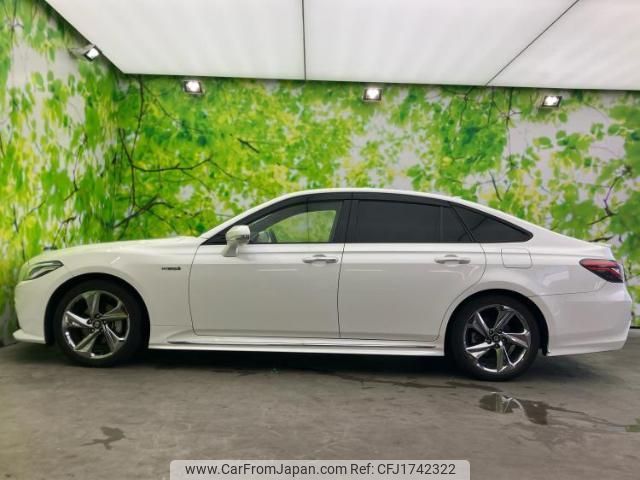 toyota crown-hybrid 2019 CFJ1742322 image 2