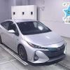 toyota prius-phv 2017 -TOYOTA--Prius PHV ZVW52-3013023---TOYOTA--Prius PHV ZVW52-3013023- image 1