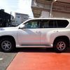 toyota land-cruiser-prado 2020 24352303 image 4