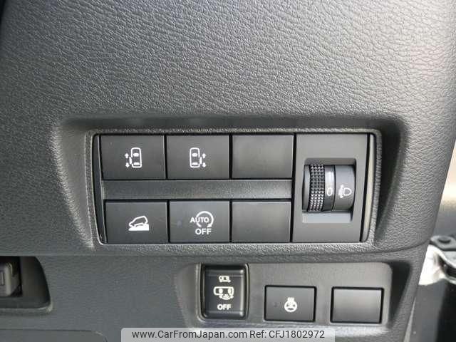 mitsubishi delica 2024 CFJ1802972 image 2