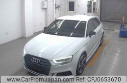 audi a3 2019 quick_quick_DBA-8VCXS_WAUZZZ8V9KA109116