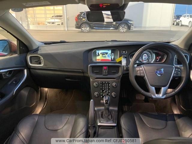 volvo v40 2015 -VOLVO--Volvo V40 LDA-MD4204T--YV1MVA8RDG2284700---VOLVO--Volvo V40 LDA-MD4204T--YV1MVA8RDG2284700- image 2