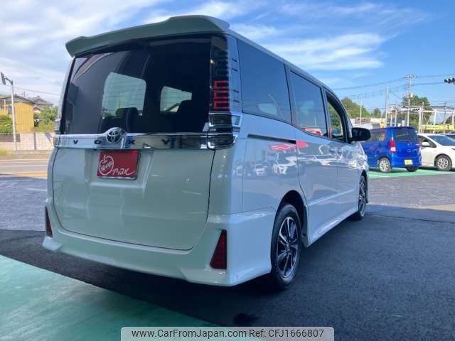 toyota voxy 2018 CFJ1666807 image 2