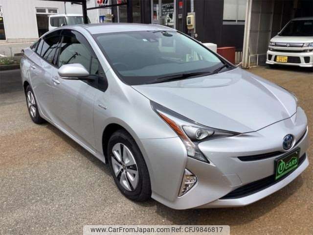 toyota prius 2019 -TOYOTA--Prius DAA-ZVW55--ZVW55-8067639---TOYOTA--Prius DAA-ZVW55--ZVW55-8067639- image 1