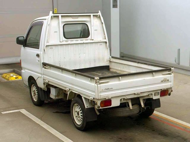 mitsubishi minicab-truck 1996 No.15997 image 2