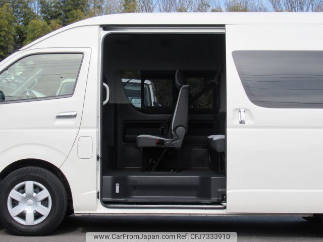 2020 Toyota Hiace Commuter QDF-GDH223B 2WD - Car Price $26,555