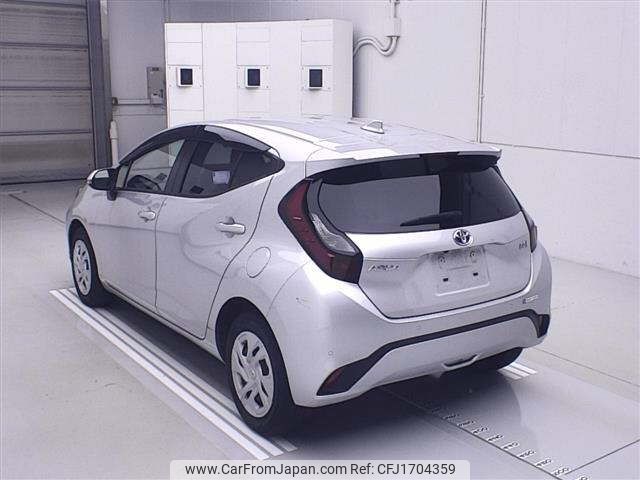 toyota aqua 2022 CFJ1704359 image 2