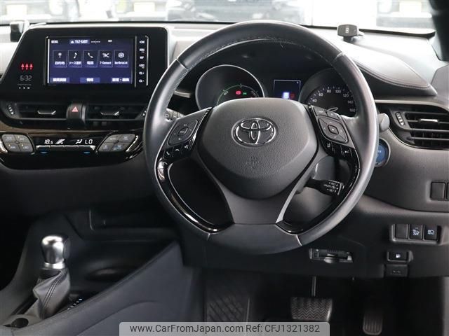 toyota c-hr 2019 quick_quick_DAA-ZYX10_ZYX10-2165823 image 2