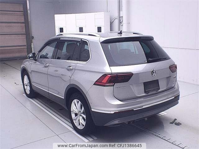 volkswagen tiguan 2019 -VOLKSWAGEN--VW Tiguan 5NDFGF-KW838935---VOLKSWAGEN--VW Tiguan 5NDFGF-KW838935- image 2