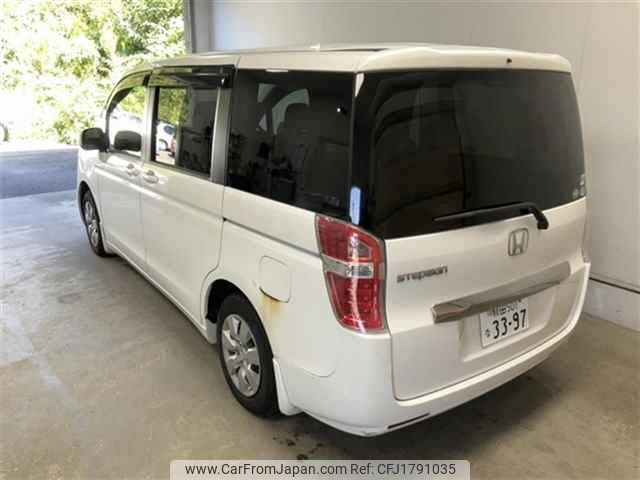 honda stepwagon 2013 CFJ1791035 image 2