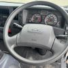 isuzu elf-truck 2017 GOO_NET_EXCHANGE_0902389A30250518W002 image 25