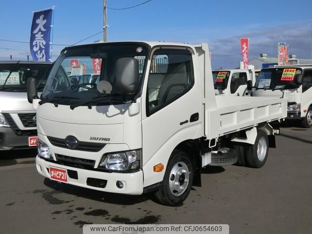 hino dutro 2016 GOO_NET_EXCHANGE_0840154A20250115G007 image 1