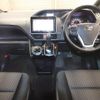 toyota noah 2017 CFJ1743304 image 16