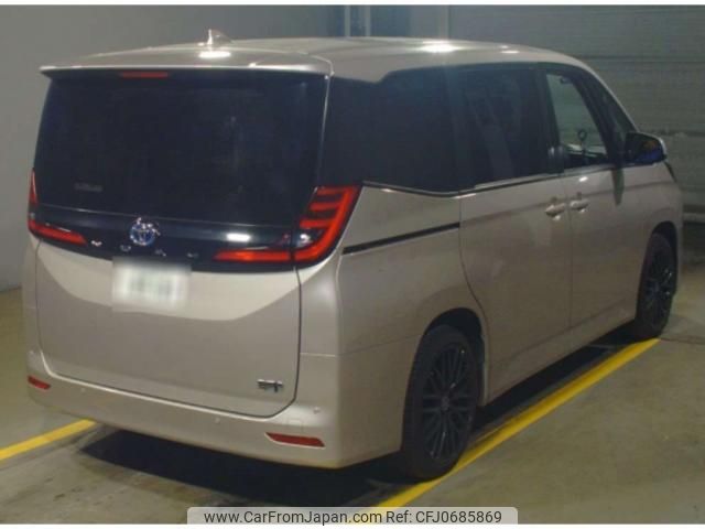 toyota noah 2022 quick_quick_6AA-ZWR90W_ZWR90-0041197 image 2