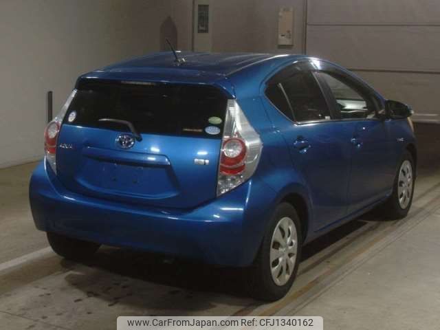 toyota aqua 2012 CFJ1340162 image 2