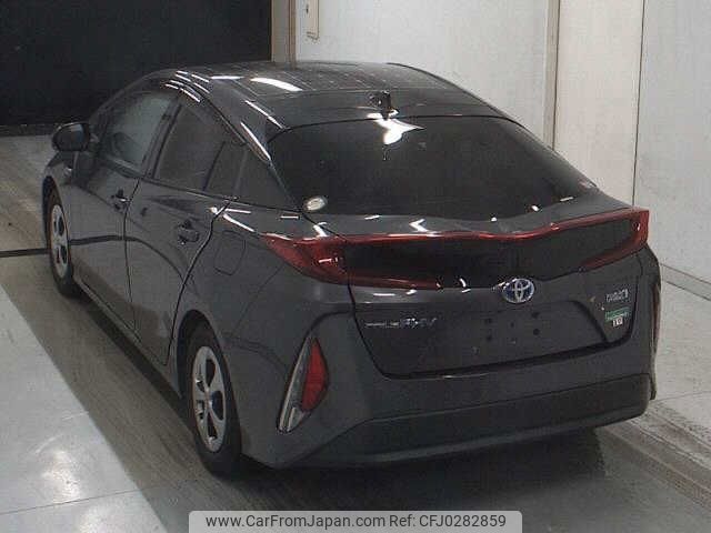 toyota prius-phv 2017 -TOYOTA--Prius PHV ZVW52-3055644---TOYOTA--Prius PHV ZVW52-3055644- image 2