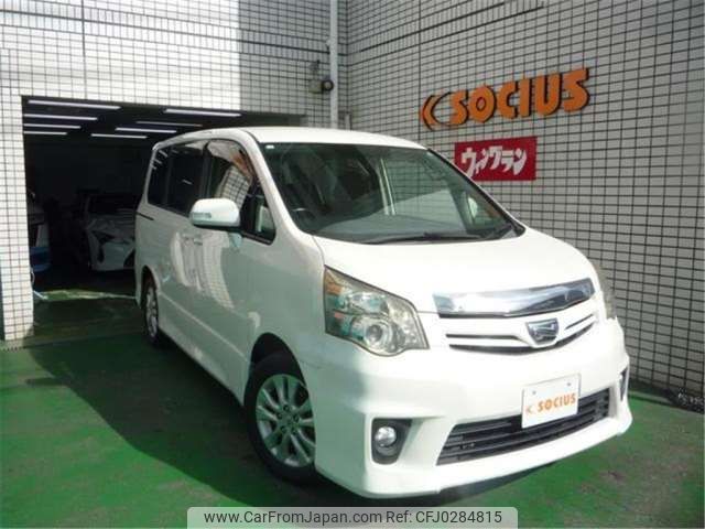 toyota noah 2011 -TOYOTA--Noah DBA-ZRR70W--ZRR70W-0400328---TOYOTA--Noah DBA-ZRR70W--ZRR70W-0400328- image 1