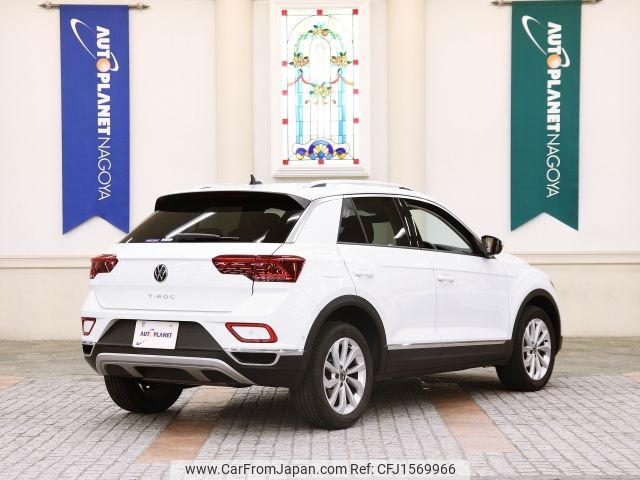volkswagen volkswagen-others 2023 CFJ1569966 image 2
