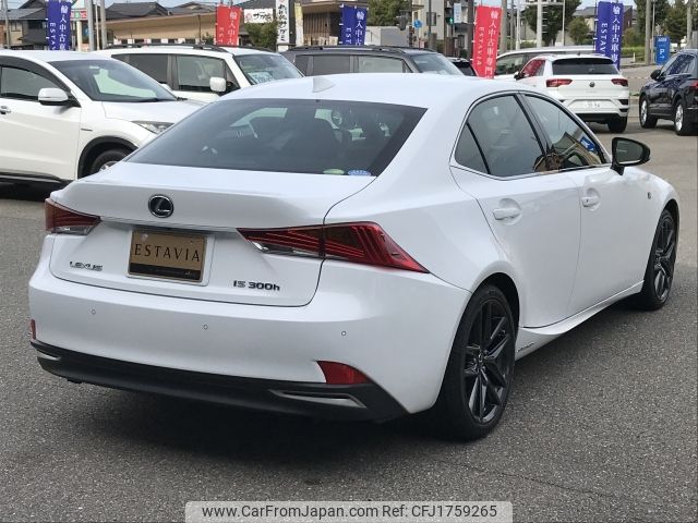 lexus is 2018 CFJ1759265 image 2