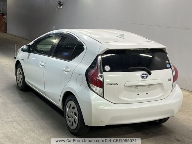 toyota aqua 2016 -TOYOTA--AQUA NHP10-6487601---TOYOTA--AQUA NHP10-6487601- image 2