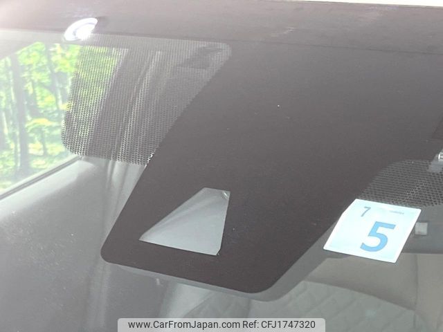toyota c-hr 2018 CFJ1747320 image 2