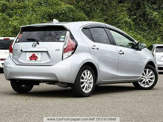 toyota aqua 2017 CFJ1613840 image 2