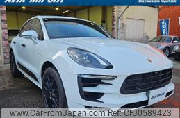 porsche macan 2016 quick_quick_ABA-J1H2A_WP1ZZZ95ZHLB61058