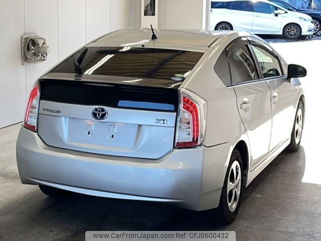 toyota prius 2013 -TOYOTA--Prius ZVW30-5686615---TOYOTA--Prius ZVW30-5686615- image 2